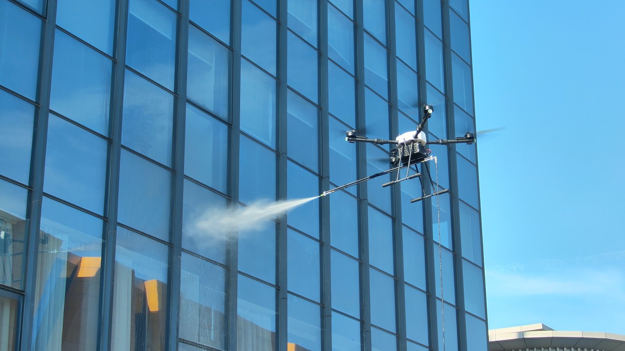Spotless estate glass in Palm Beach after drone window cleaning